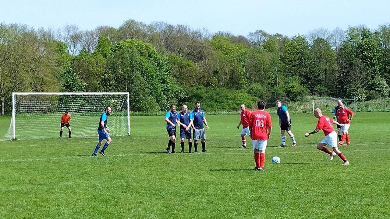 Thời gian thi đấu bóng đá 11 người