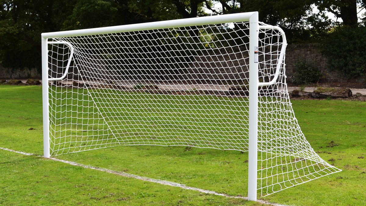 Khung thành bóng đá không chuyên