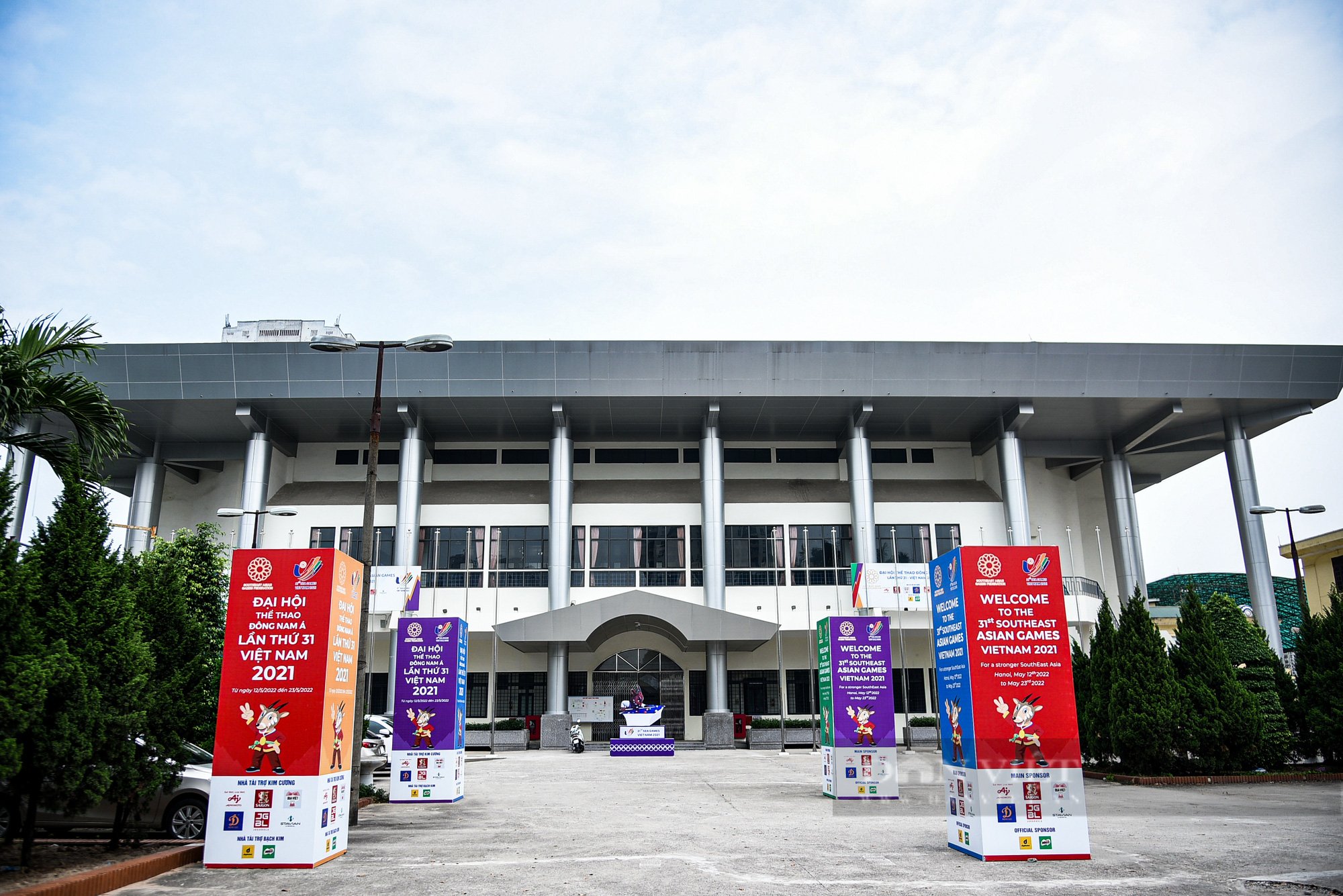 Nhà thi đấu Hà Đông