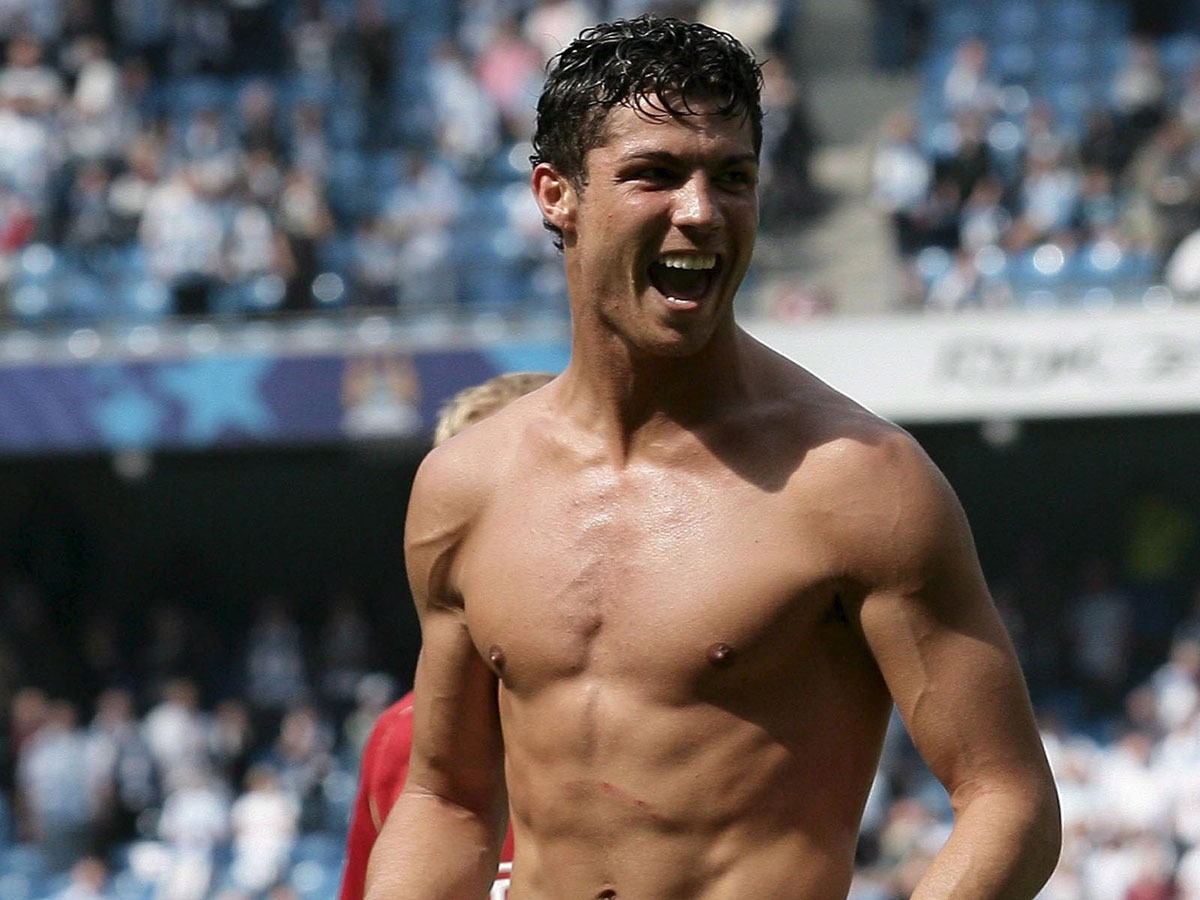 Cristiano Ronaldo nam tính